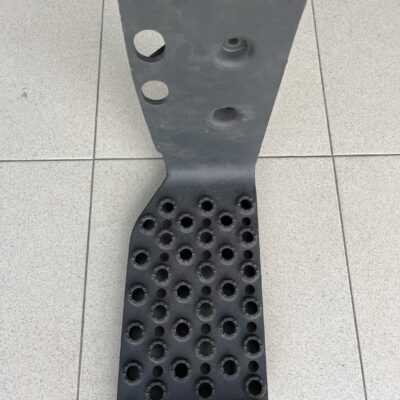 Escada lateral Mercedes A6416662228