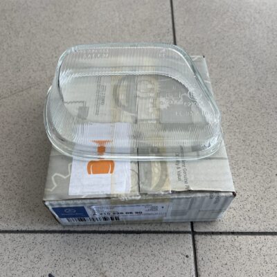 Vidro de farol  classe E Mercedes A2108260690
