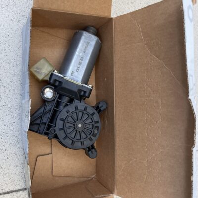 Motor limpa vidros Mercedes A2108205742