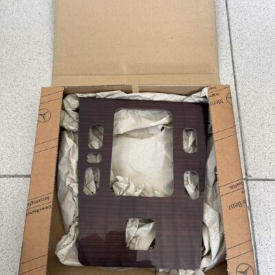 Revestimento consola central Mercedes A2026809336