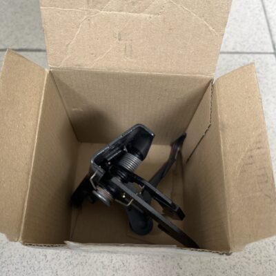 Gancho de segurança do capot Mercedes A2208800564