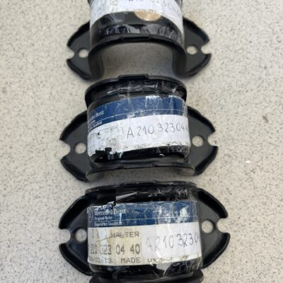 Suporte da barra estabilizadora Mercedes A2103230440