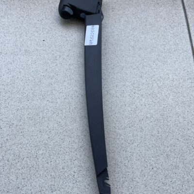 Haste da escova limpa vidros traseiro Mercedes A1698200644