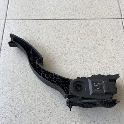 Módulo do pedal acelerador Mercedes A2463001404