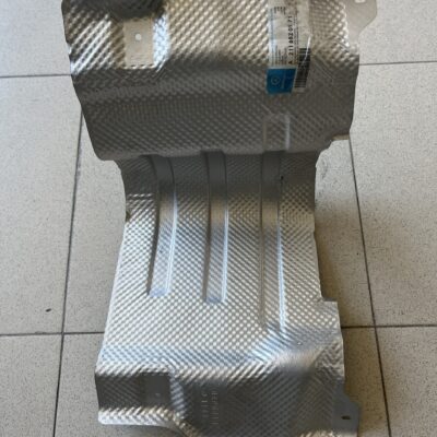 Revestimento  de alumínio E classe Mercedes A2116820571