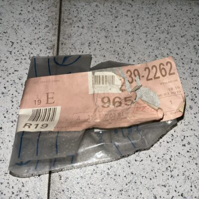 Ficha elétrica Mercedes A2104400381