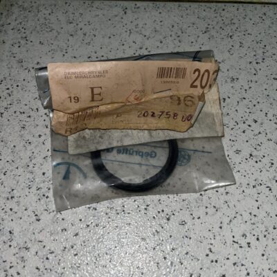 1111112112222222222222.     Vedação do canhão da fechadura da mala Mercedes A2027580098