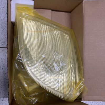 Farolim de pisca Mercedes A6388200821