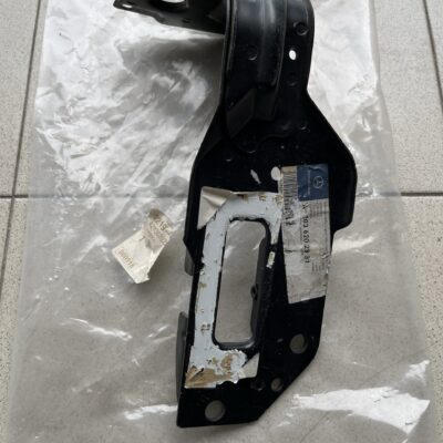 Suporte de radiador Mercedes A2036202331