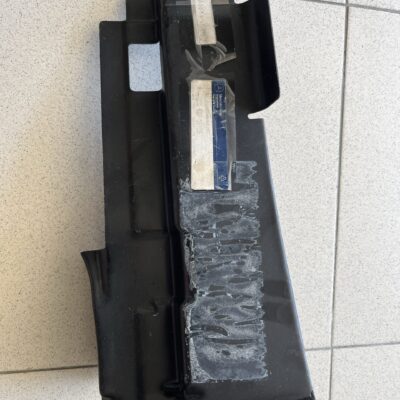 Chapa de acabamento deEmbaladeira  Mercedes A2106375616