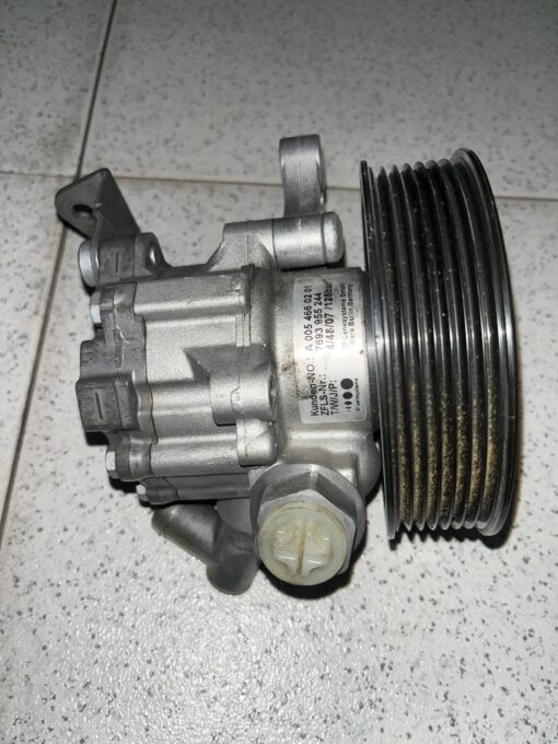 Bomba de direção Mercedes A0054660201