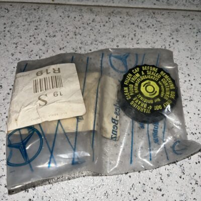 Tampa do combustível Mercedes A2024300014