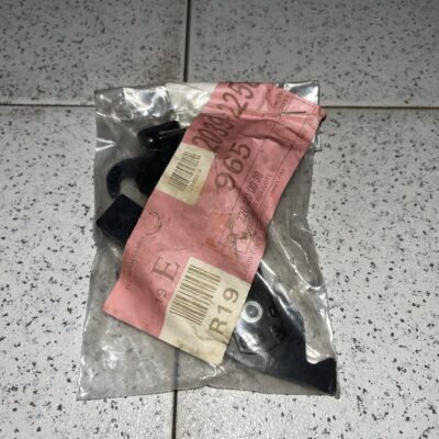 Suporte de cabos de travão Mercedes A2204200038