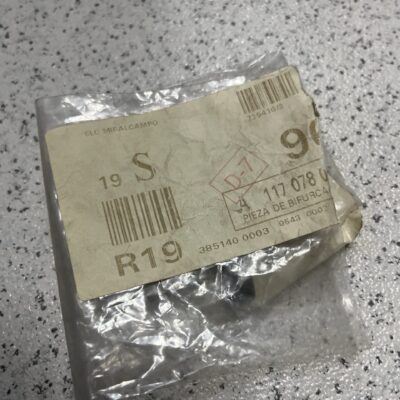 Tubo de vácuo Mercedes A1170780145