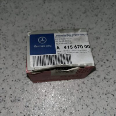 Jogo de reparação do pára-brisa Mercedes A4156700000