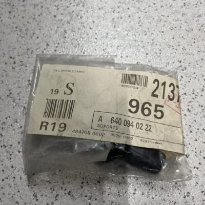 Casquilho da caixa do filtro de ar Mercedes A6400940222