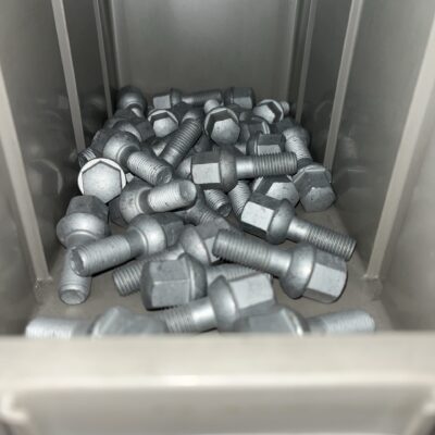 Pernos de roda Mercedes A1264010670