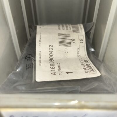 Parafuso Mercedes A1689900422