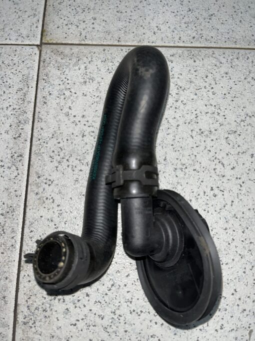 Tubo de AC Mercedes A2048300196