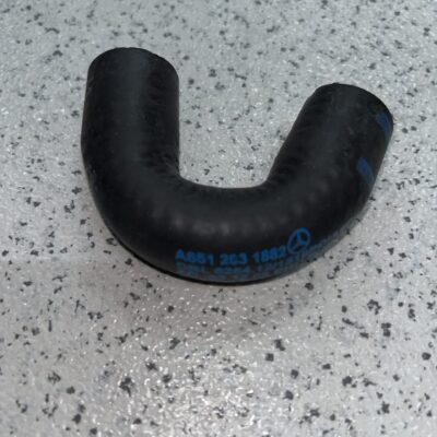 Tubo de água Mercedes A6512031882
