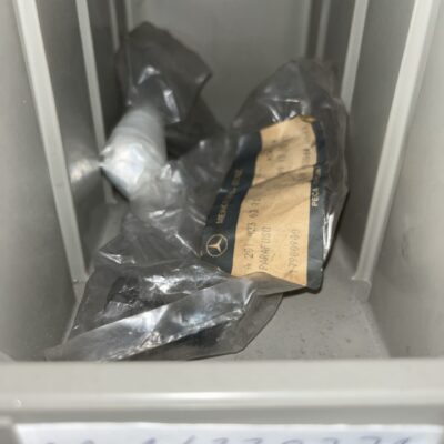 Parafuso Mercedes A2014230371