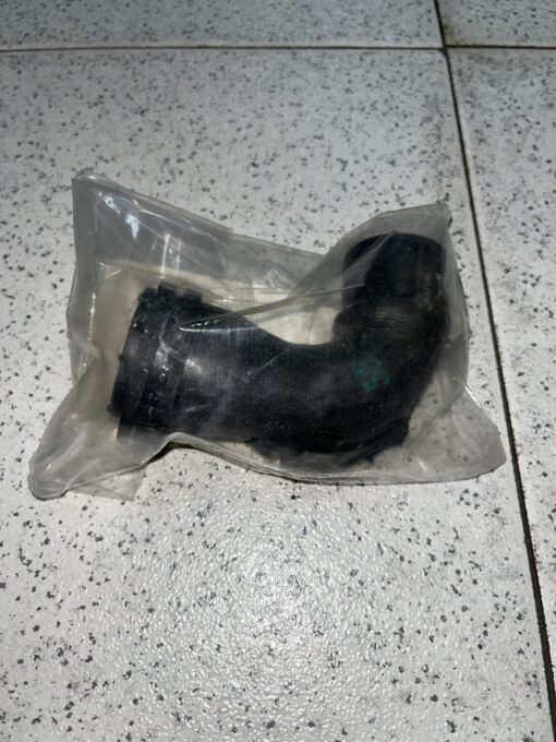Tubo de água Mercedes A6512000682