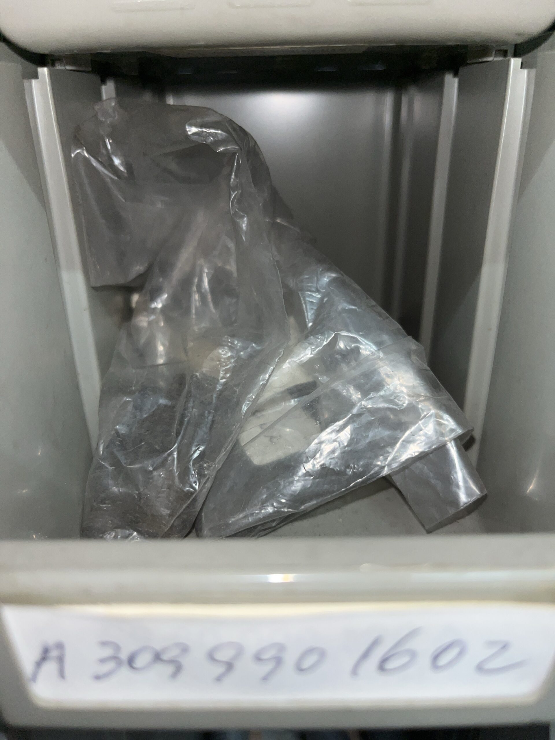 Parafuso Mercedes A3099901602