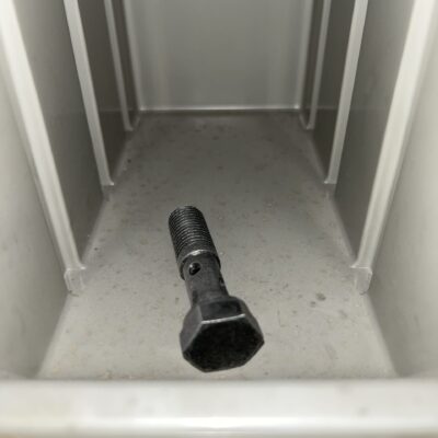 Parafuso bomba injetora Mercedes A6019900663