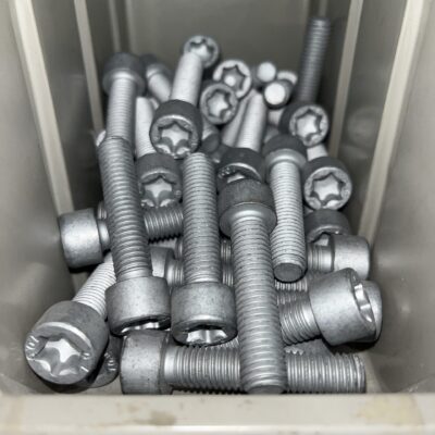 Parafuso da ventoinha Mercedes N000000004138