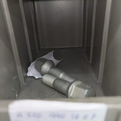 Perno de roda Mercedes A0009901007