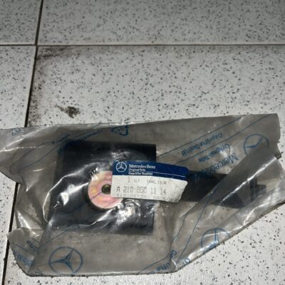 Suporte do pára-choque Mercedes A2108801114