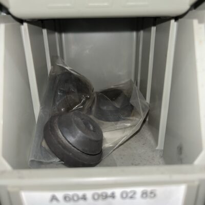 Casquilho da caixa de filtro de ar Mercedes A6040940285