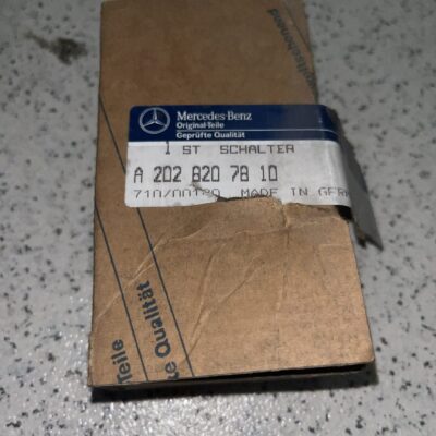 Interruptor do quarto piscas Mercedes A2028207810