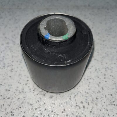 Casquilho do braço de suspensão Mercedes A2113332914