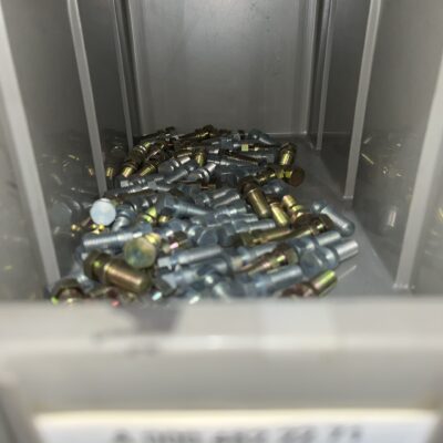 Parafuso do canhão de ignição Mercedes A0004622271