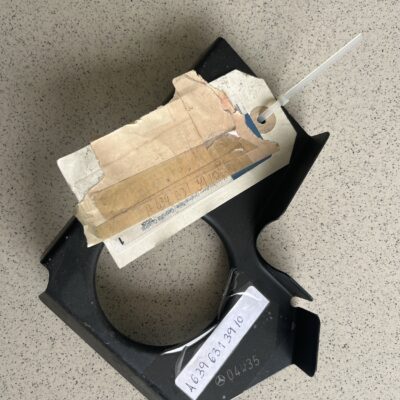 Suporte da dobradiça Mercedes A6396313910