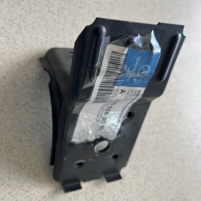 Suporte Mercedes A2106263014