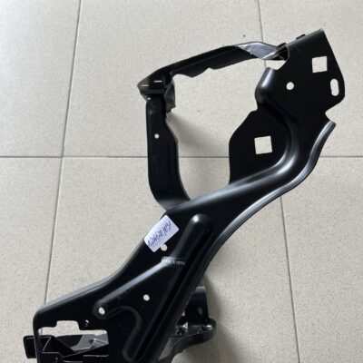 Suporte do farol Mercedes A2046201091