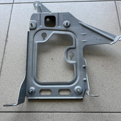 Suporte do amplificador Mercedes A2185450740