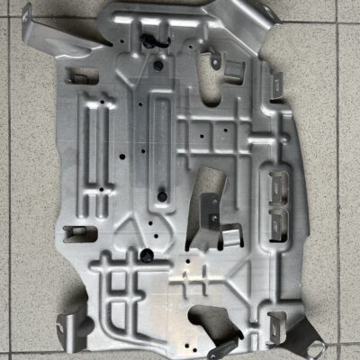 Tampa do chão Mercedes A2046840237