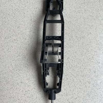 Suporte de puxador de porta Mercedes A2107600634