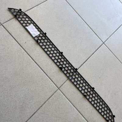 Grelha Mercedes A1638850681