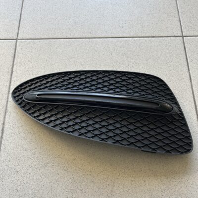 Grelha Mercedes A2468852822