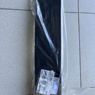 Moldura de matrícula Mercedes A2048172778