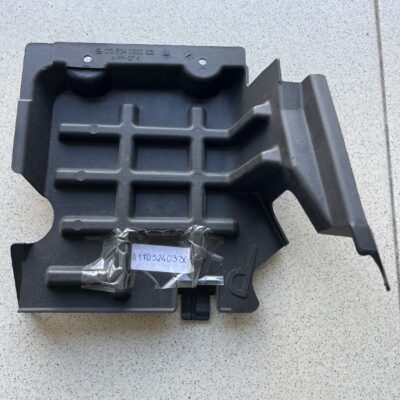 Revestimento lateral frontal A1705240330