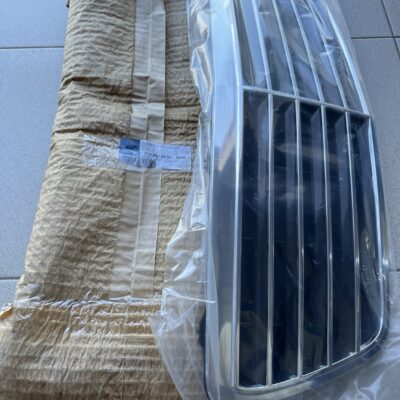 Grelha Mercedes A2108800683  9040