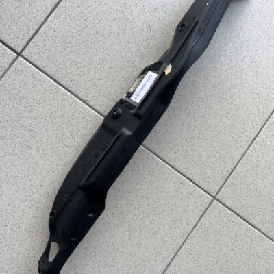 Resguardo lateral do guarda Lamas Mercedes A2038890325