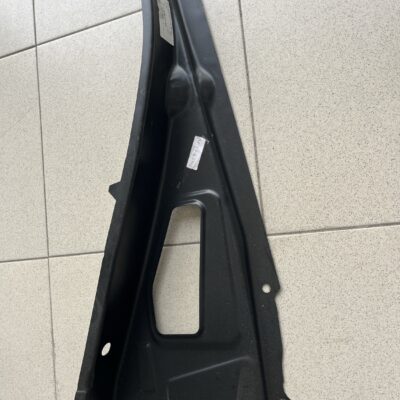 Reforço da cava da roda Mercedes A2116262752