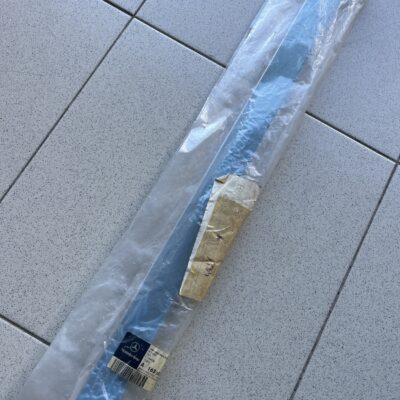 Friso metalizado Mercedes A1636860820