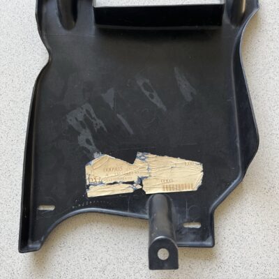 Resguardo do motor Mercedes A1405240430